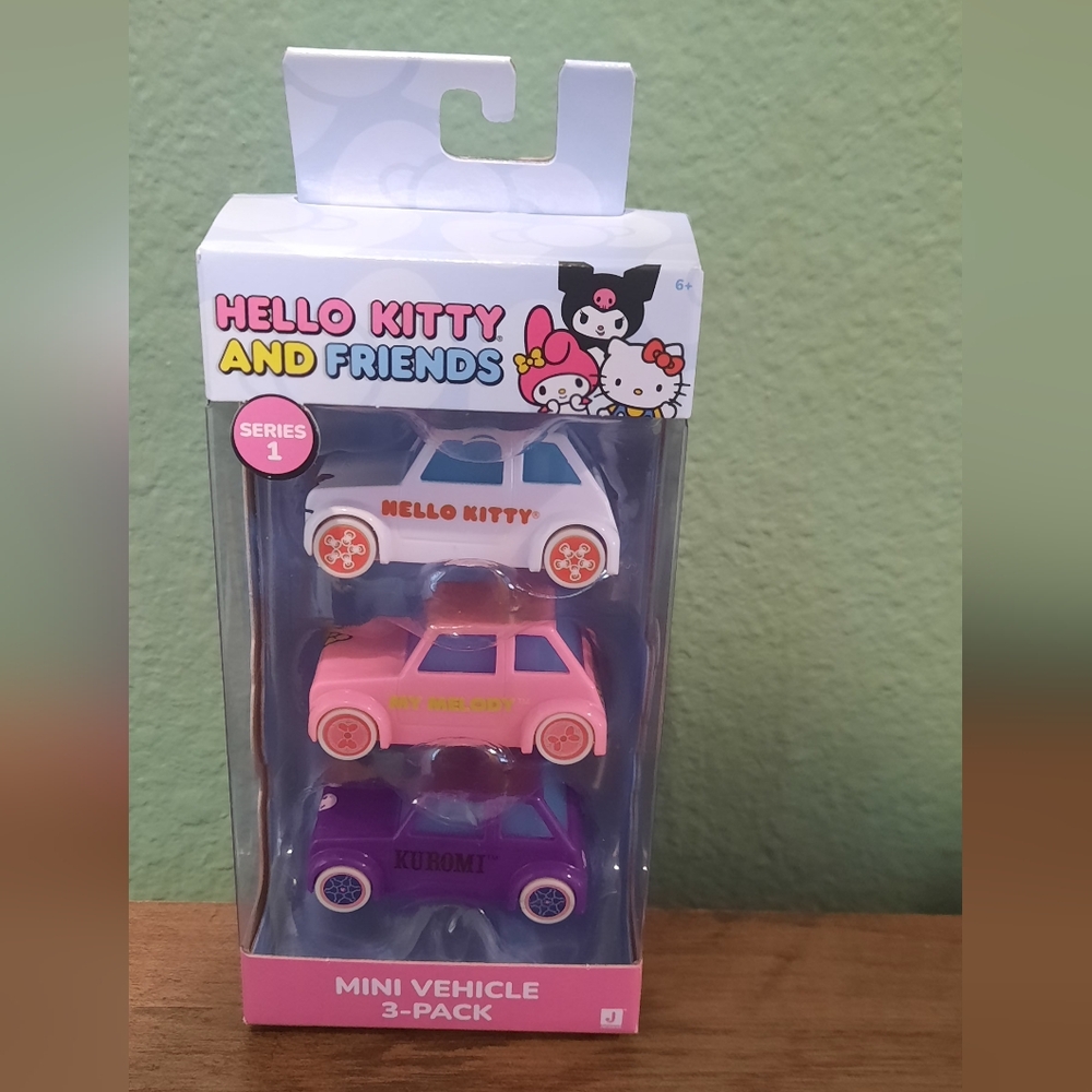 Hello Kitty and Friends Toy Car Set Series 1 - Picture 2 of 4